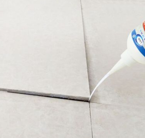 福州瓷砖空鼓维修公司分享卫生间瓷砖脱落的原因可能有以下几点